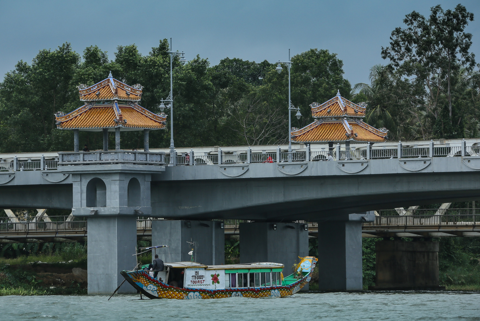 Hue Bootstour auf dem Parfümfluss