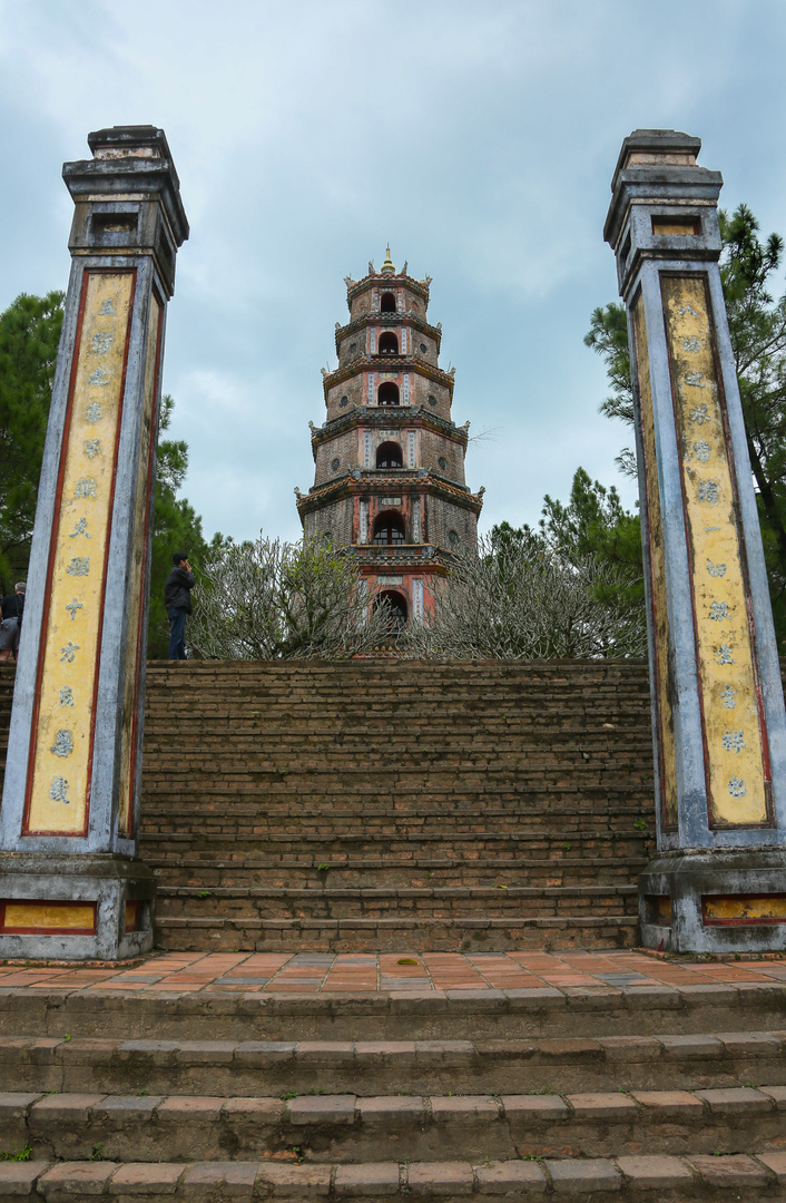 Hue, Thien Mu Pagode, Aufgang