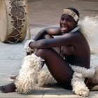 hübsche Zulu-Tänzerin
