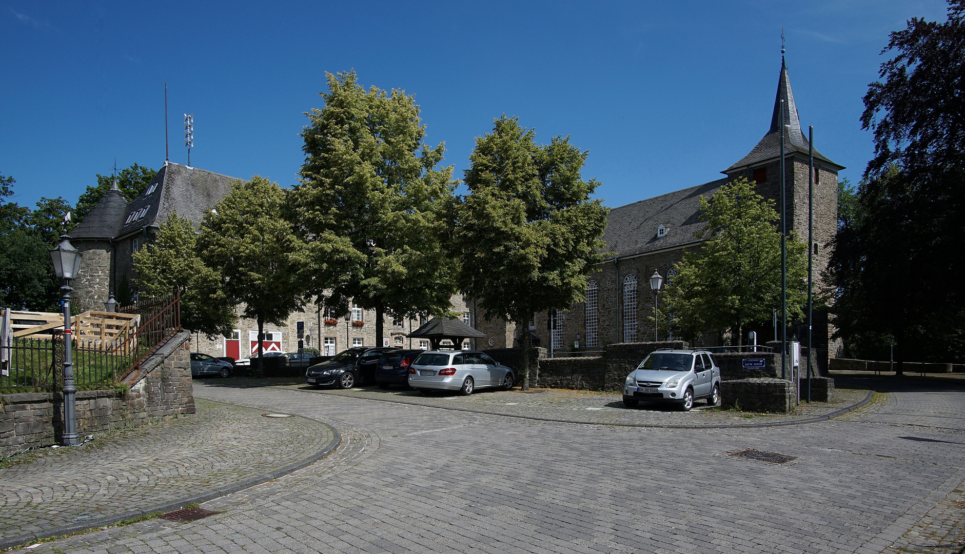 Hückeswagen (29) Foto & Bild schloss, fachwerk, historische häuser