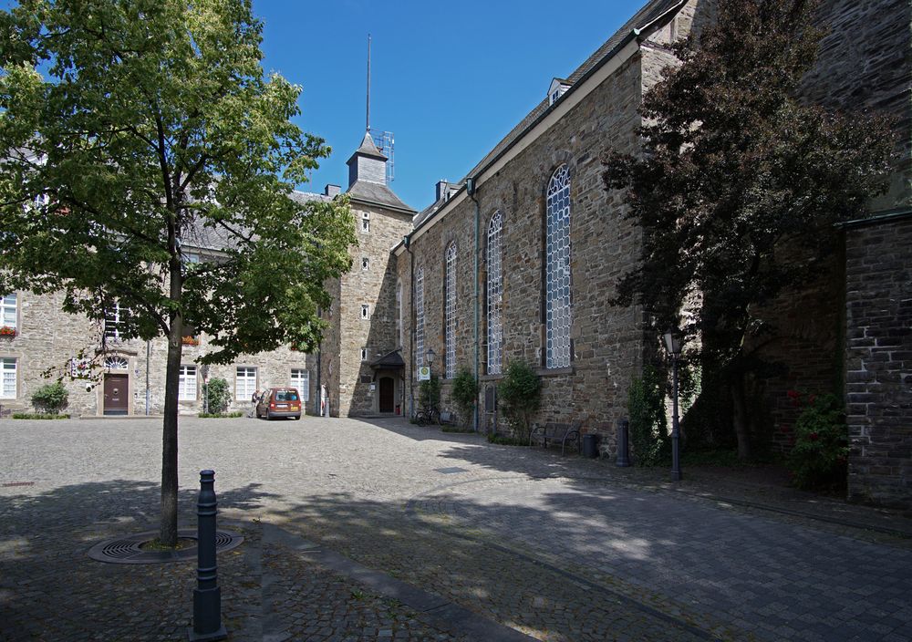 Hückeswagen (31) Foto & Bild schloss, fachwerk, historische häuser