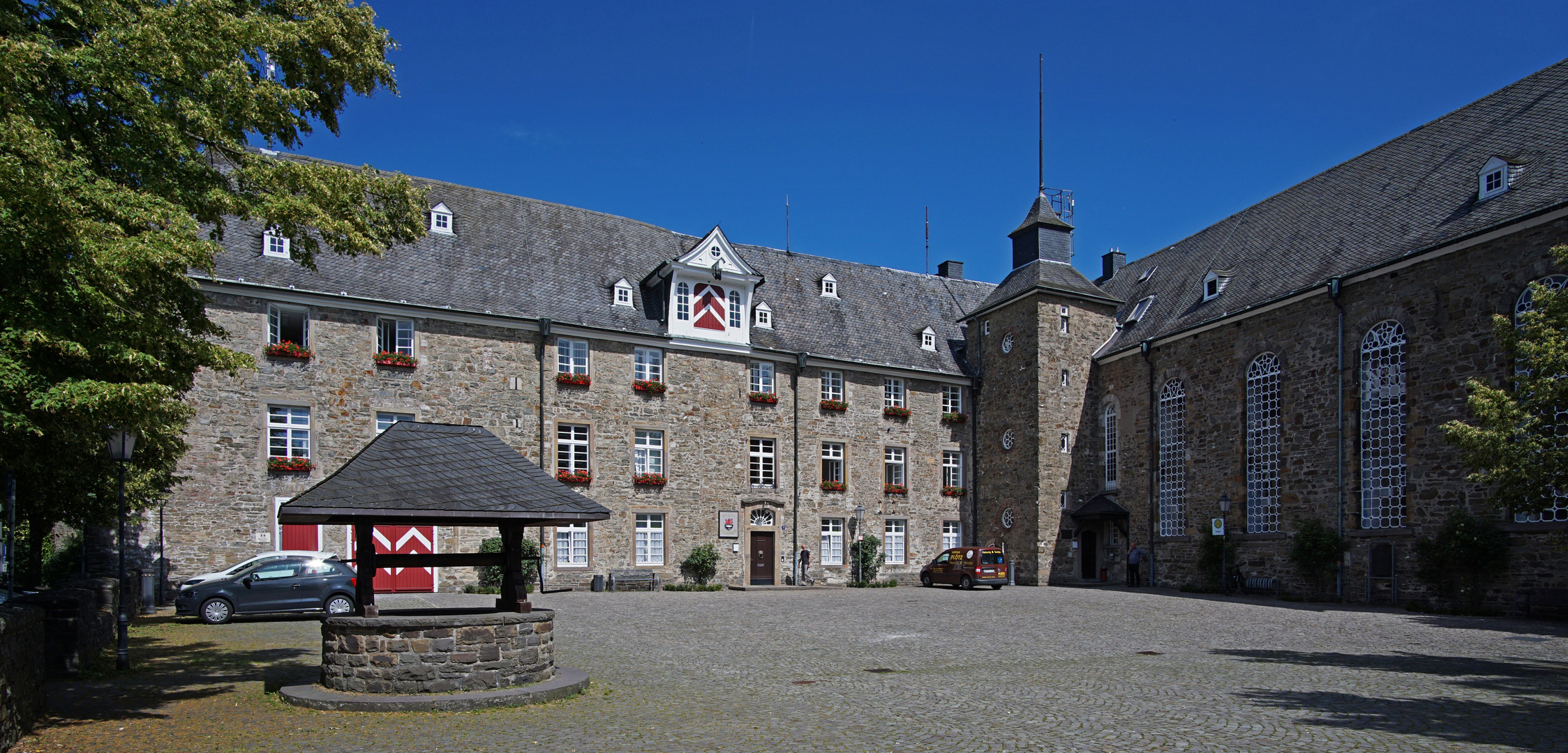 Hückeswagen (32) Foto & Bild schloss, fachwerk, historische häuser