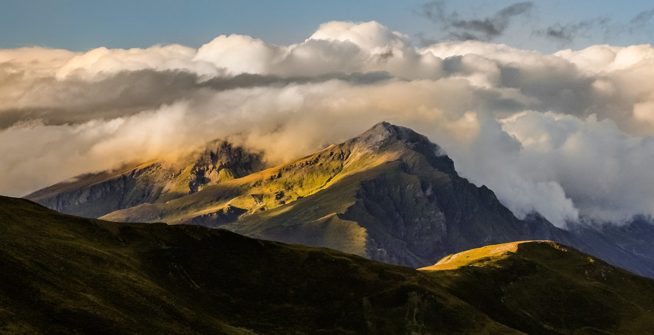 Hühnerspiel in Wolken 