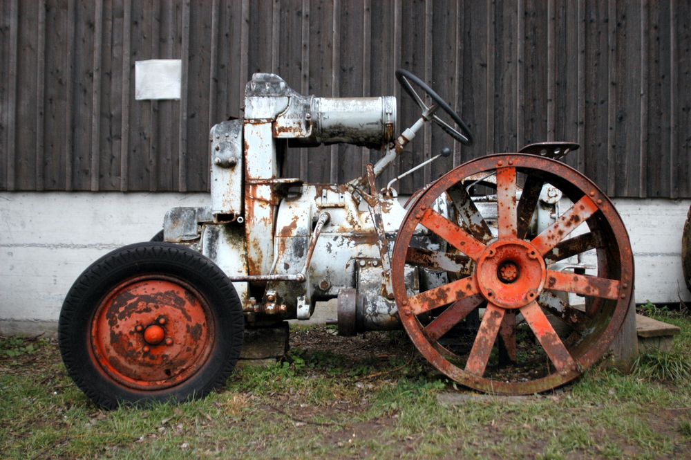 Hürlimann Traktor vor Restaurationen 02.2004