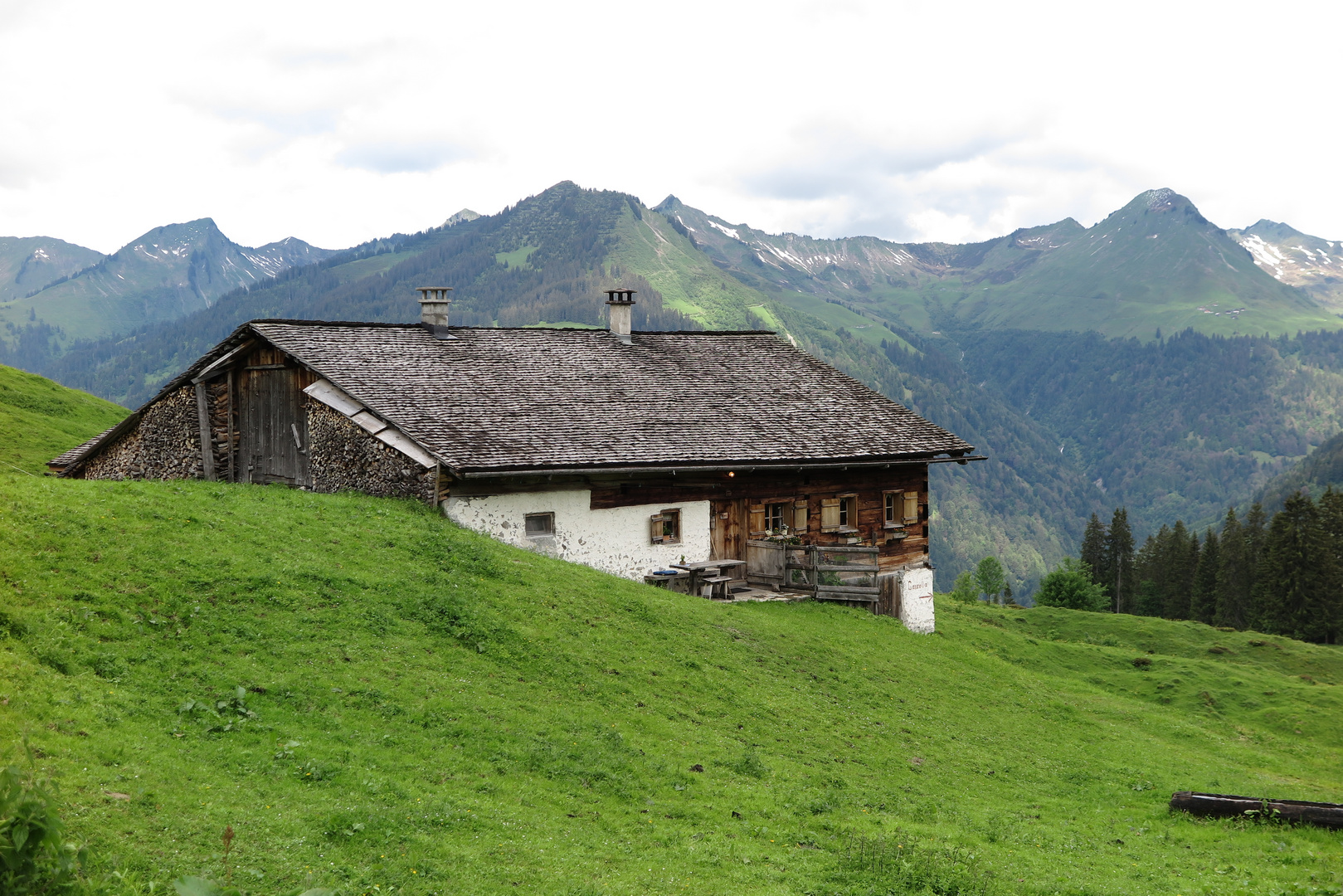 Hütte