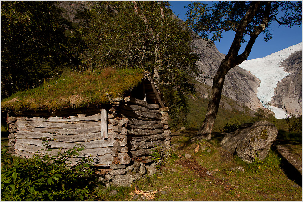 Hütte am Briksdalsbreen