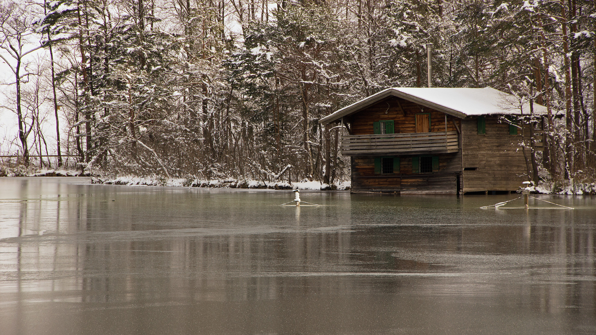 Hütte am Eis