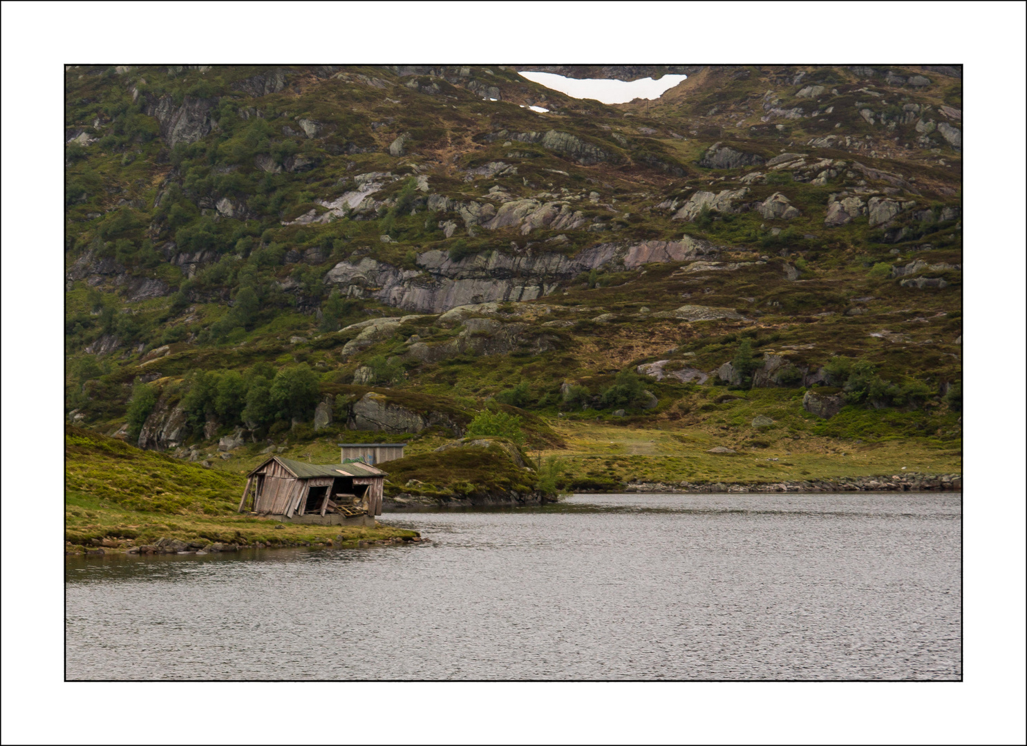 Hütte am Fjord