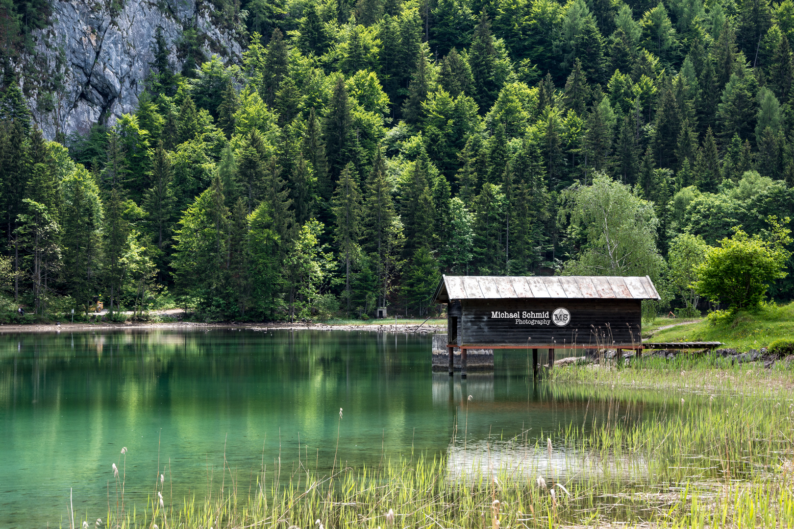 Hütte am Hintersteiner See in Österreich Foto & Bild landschaft, bach