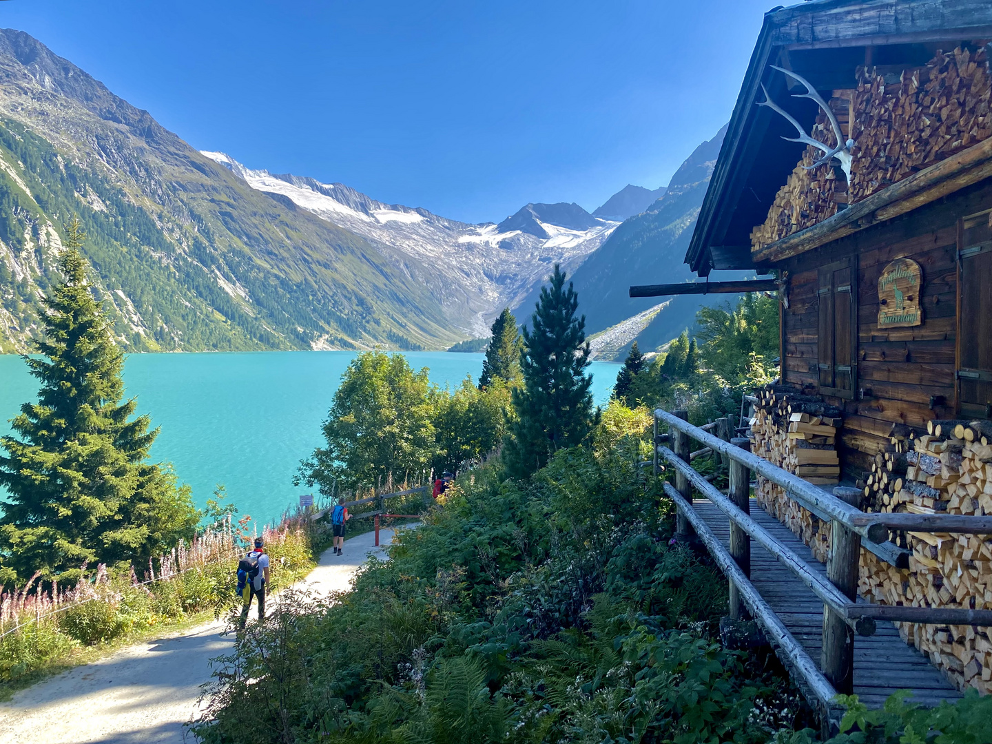 Hütte am Schlegeis Stausee, Zillertal 