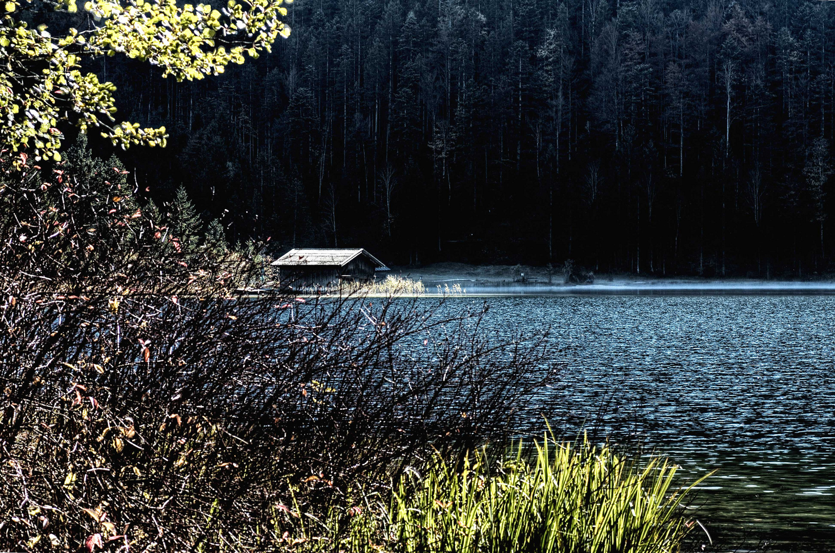 Hütte am See