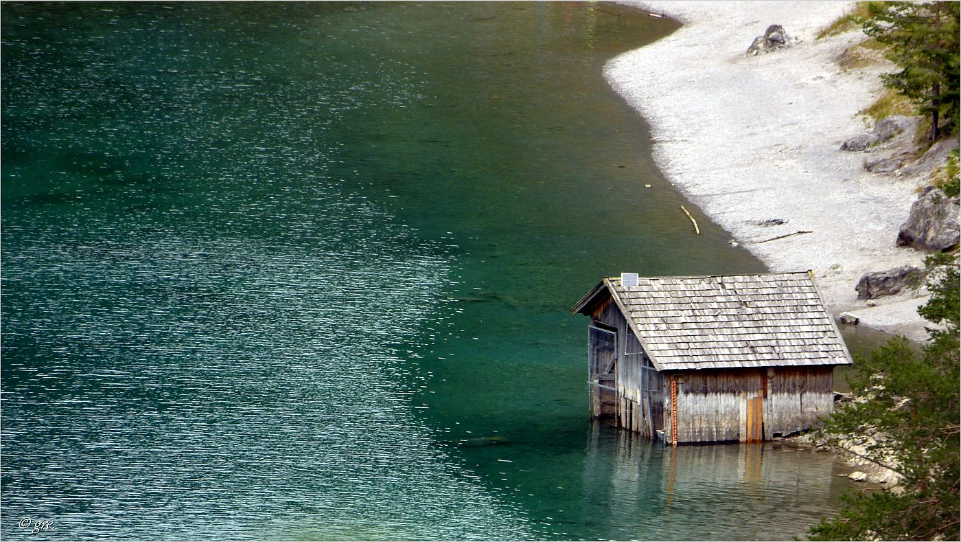 Hütte am See