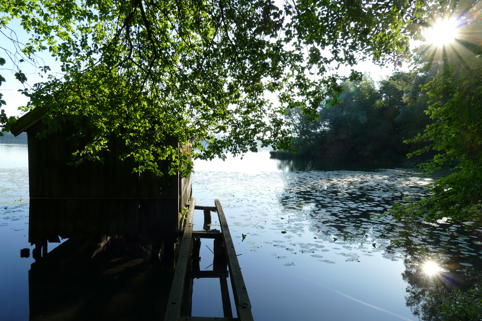 Hütte am See