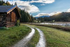 Hütte am See