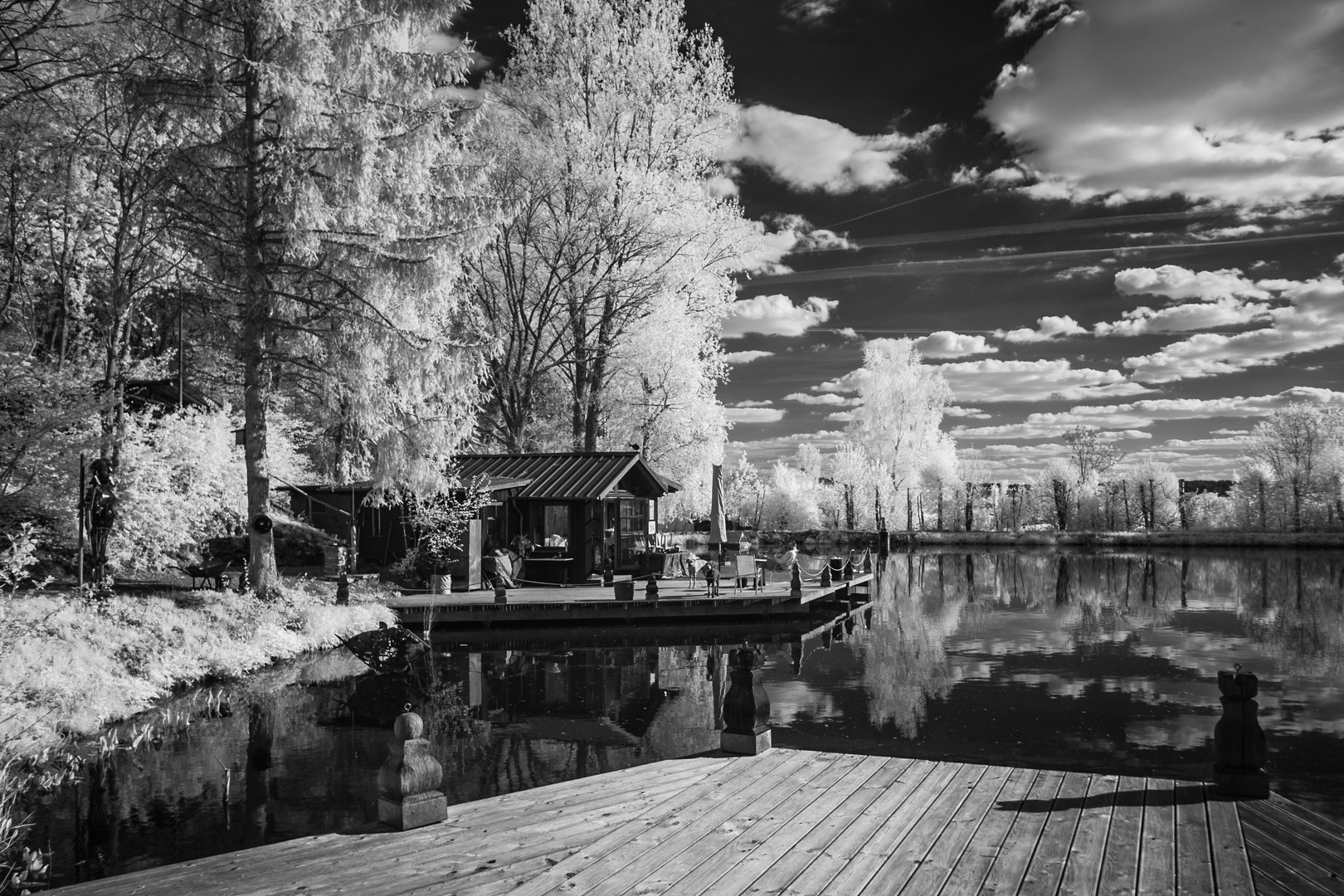 Hütte am See (full spectrum)