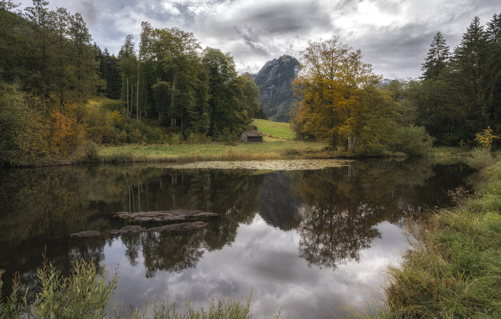 Hütte am See - I