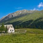 Hütte auf der Montasch - Alm