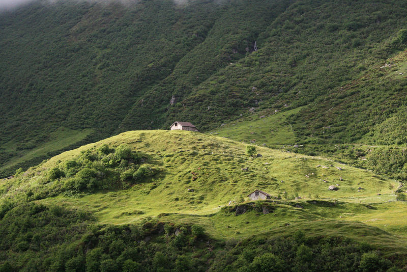 Hütte beim Gotthardmassiv
