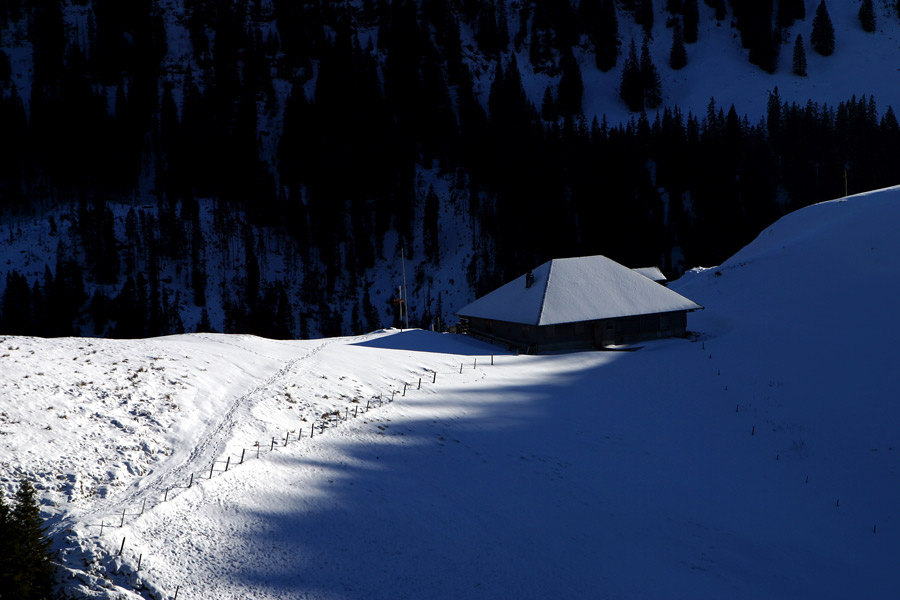 Hütte im Schnee