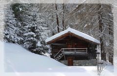 Hütte im Schnee