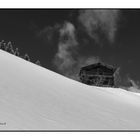 Hütte im Schnee