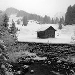 Hütte im Schnee