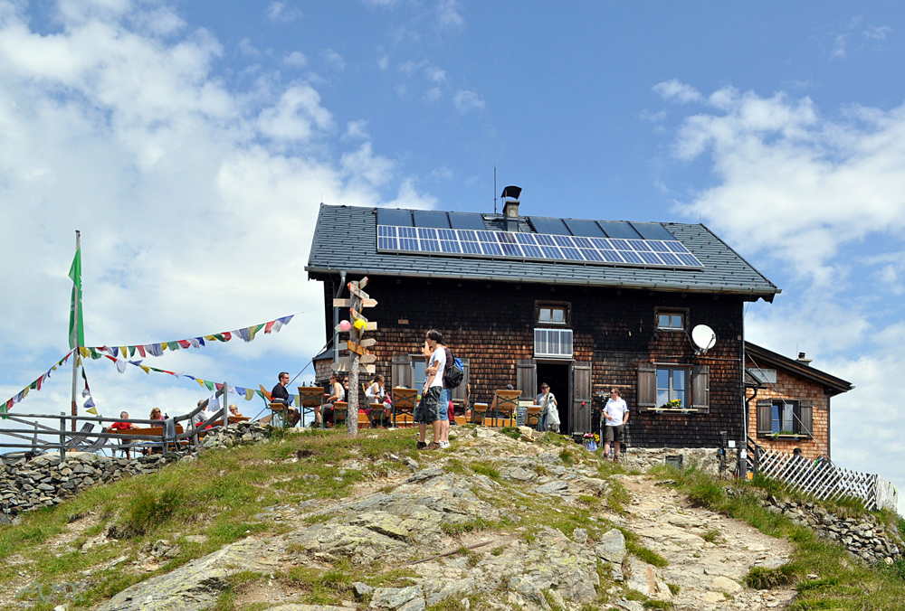 Hütte in Sicht - Aufstieg geschafft