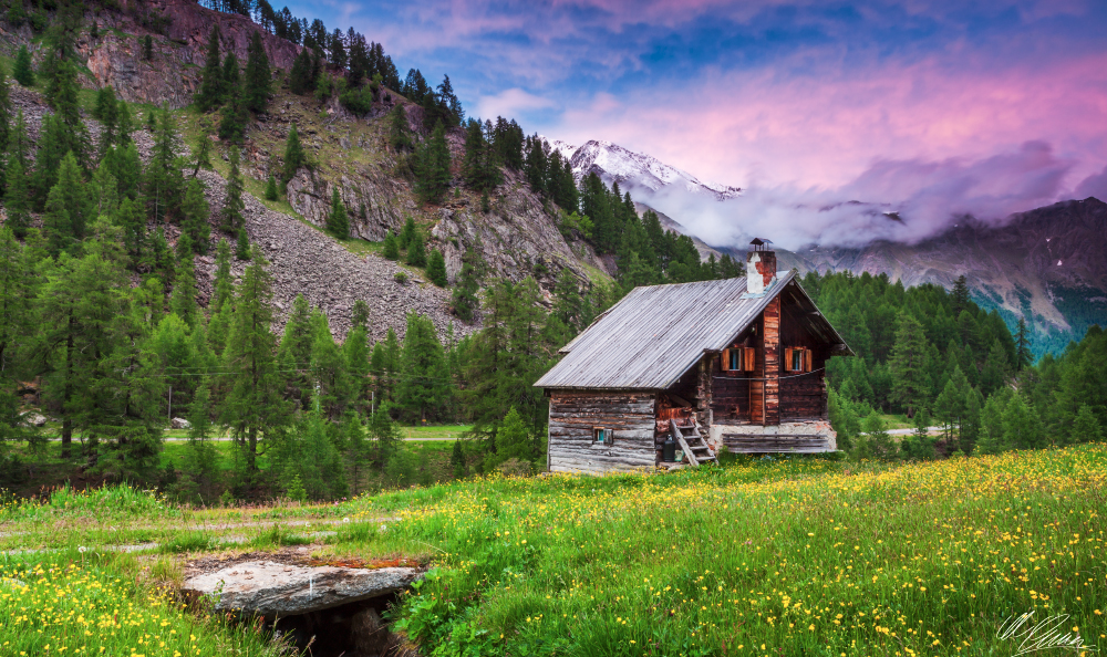 Hütte mit Gesicht