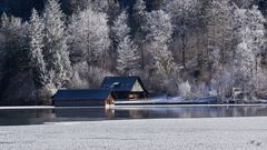 Hütte und Bootshaus