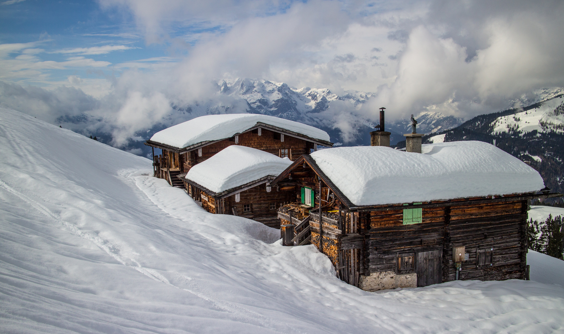 Hütten im Schnee