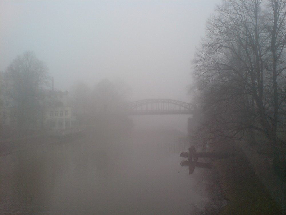 hüxbrücke im traumnebel