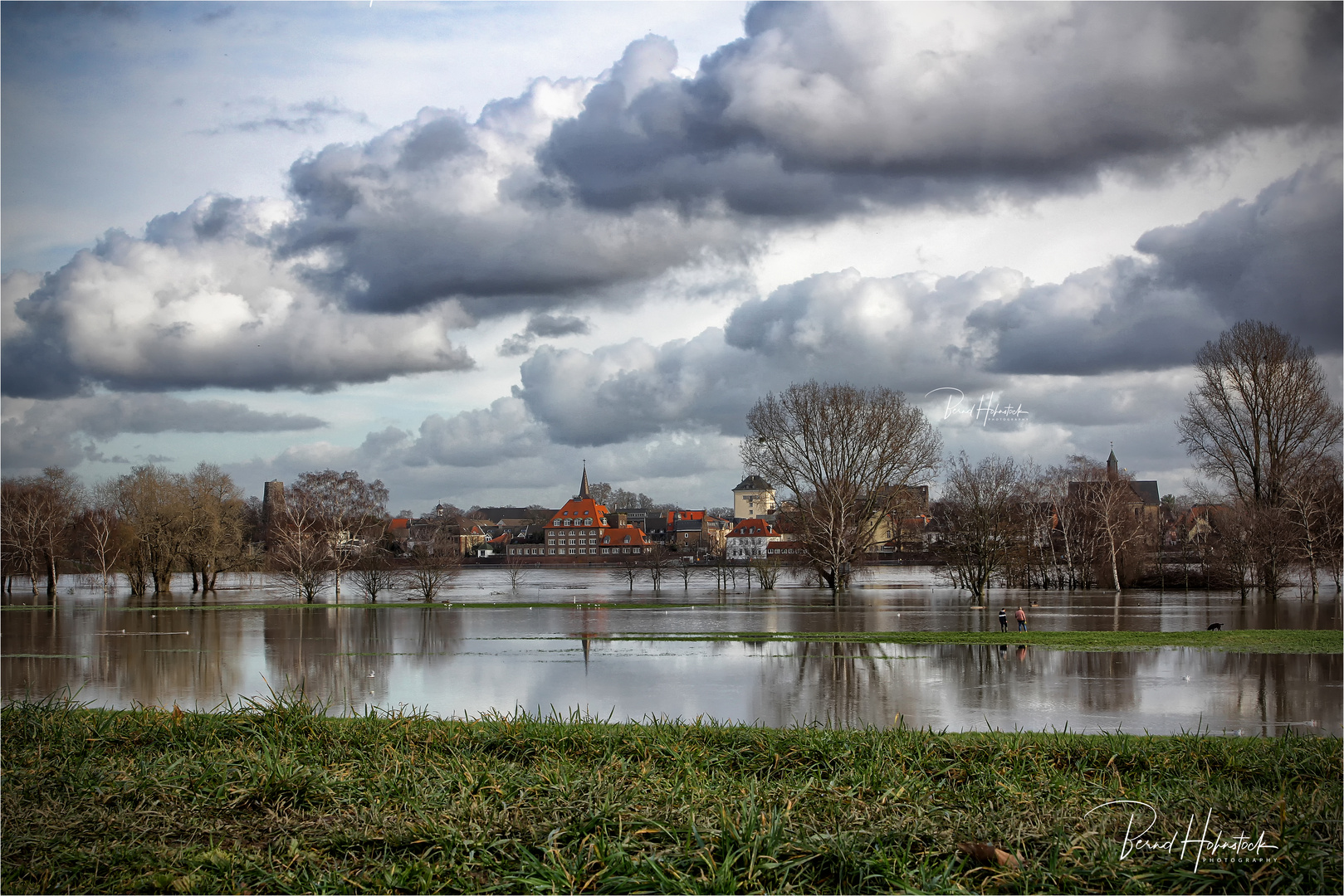 Huhwasser am Rhing ....