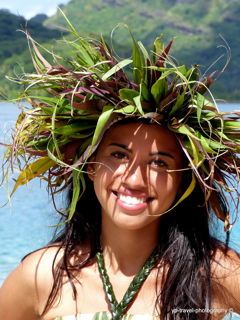 Hula-Beauty of Huahine