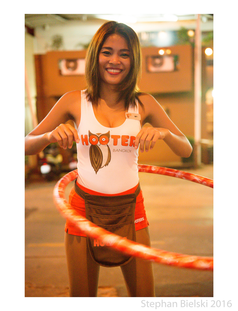 Hula Hoop Hooters girl 2