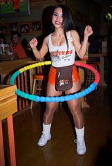 Hula Hup im Hooters