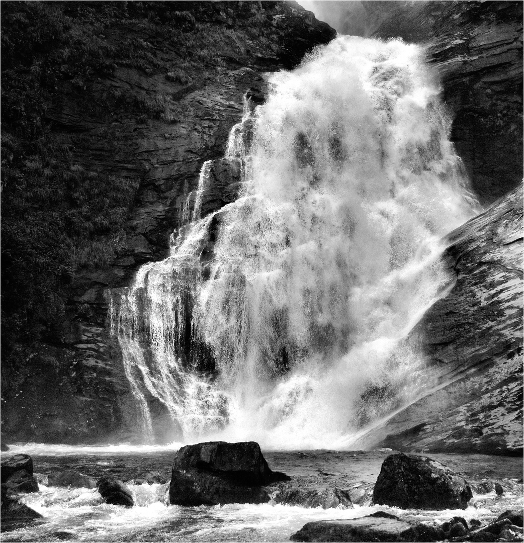 HULDEFOSSEN