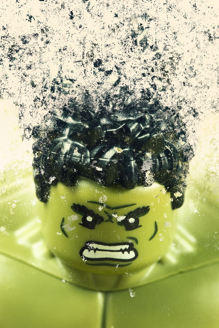 Hulk turns into dust