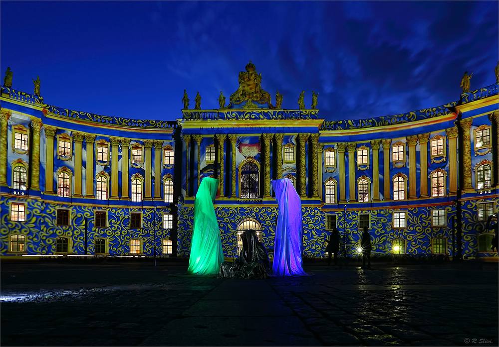 HUMBOLDT - UNIVERSITAET