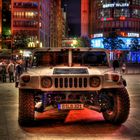 Hummer Stretch Limousine vor der Spielbank Berlin [HDRi]