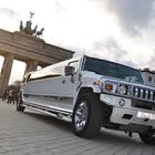 Hummer vor'm Brandenburger Tor