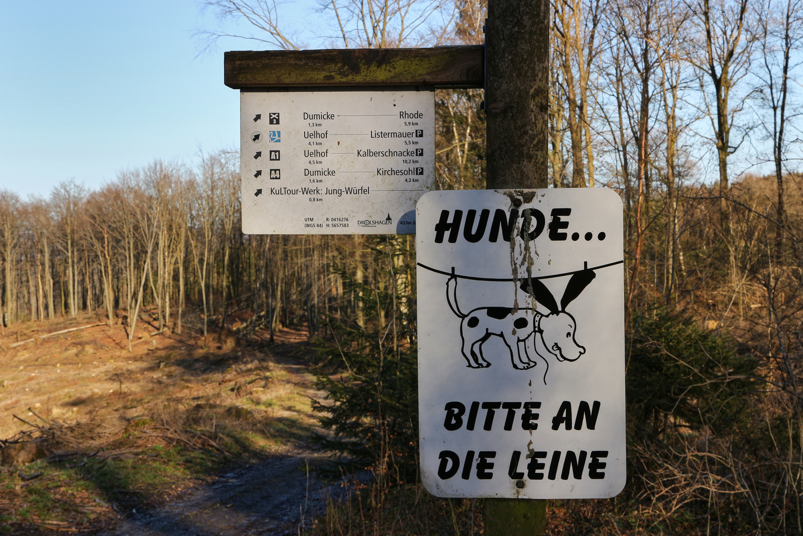 Hunde bitte an die Leine (2022_02_23_0069_ji)