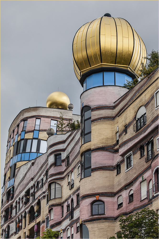 HUNDERTWASSER