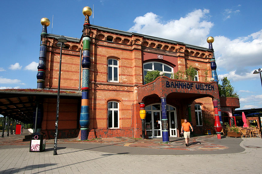 Hundertwasser-Bahnhof