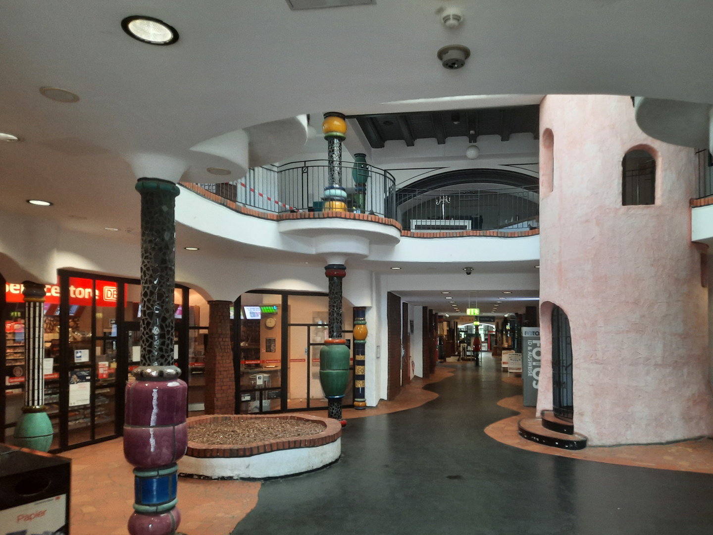 Hundertwasser-Bahnhof