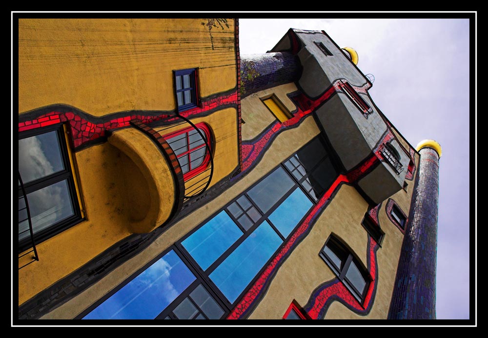 Hundertwasser-Haus mit Regenturm