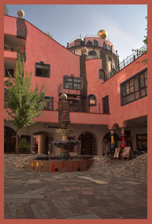 hundertwasser; im hof mit ausweg…