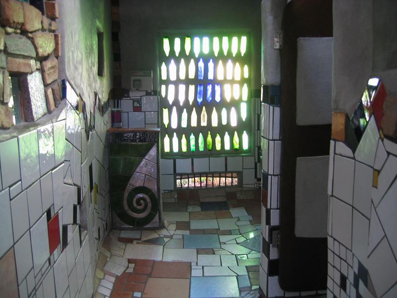 Hundertwasser Toilette in Kawakawa.