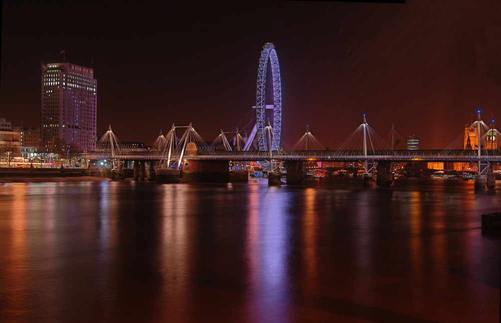 Hungerford Bridge - London Eye - by night