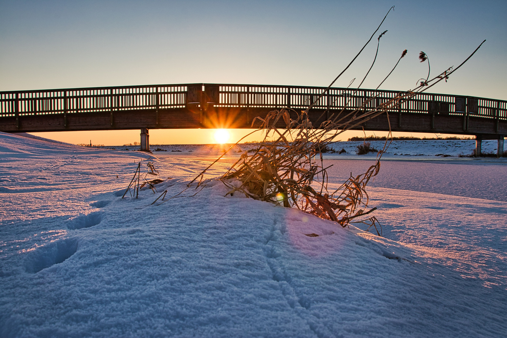 Huntebrücke im Schnee