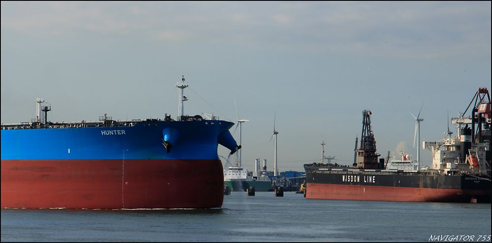 " HUNTER " Crude Oil Tanker, Rotterdam